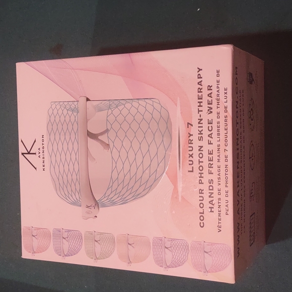 Ava Kensington 7 Colour Photon Skin-Therapy face wear - Picture 1 of 6
